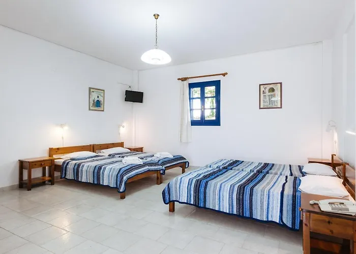 Thalassitis Coastal * Playa de Perivolos