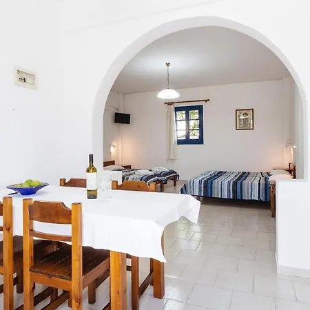 Apartment Thalassitis Coastal Perivolos (Santorini)