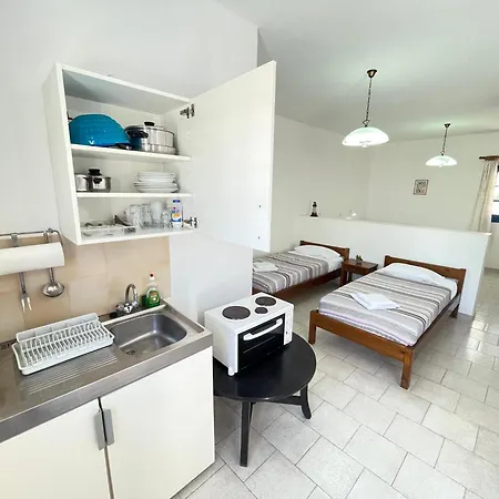 Thalassitis Coastal * Perivolos (Santorini)