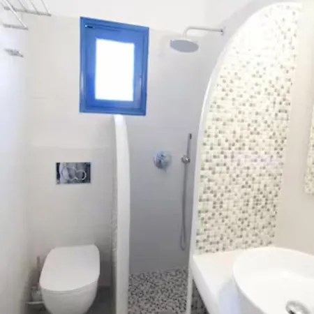 Thalassitis Coastal * 佩里沃罗